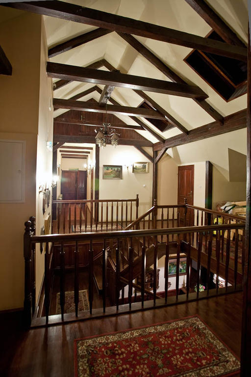 Dwor Na Wichrowym Wzgorzu Bed & Breakfast Przybysławice Екстериор снимка