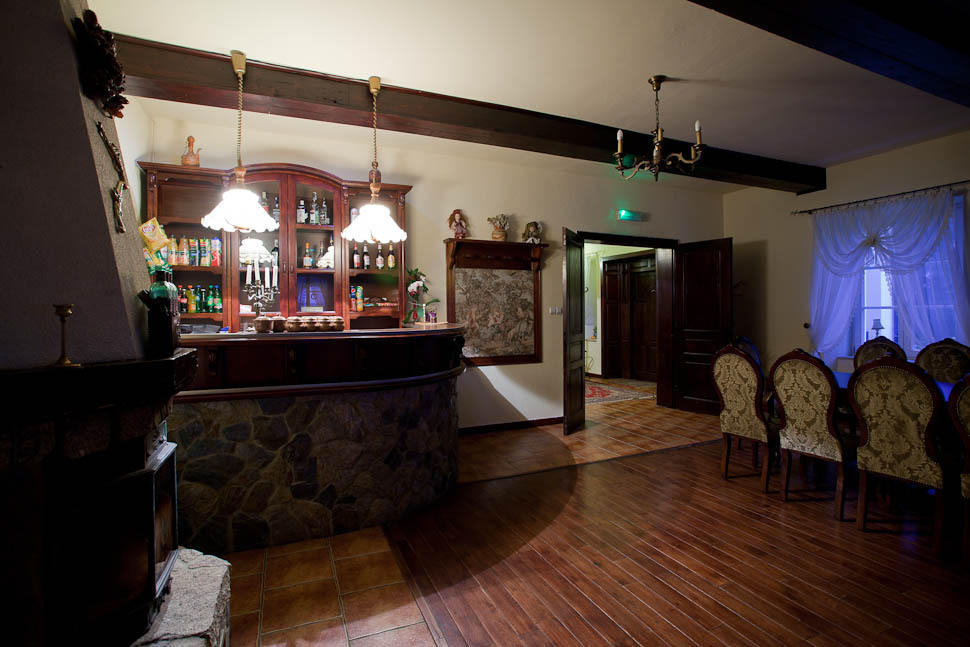 Dwor Na Wichrowym Wzgorzu Bed & Breakfast Przybysławice Екстериор снимка